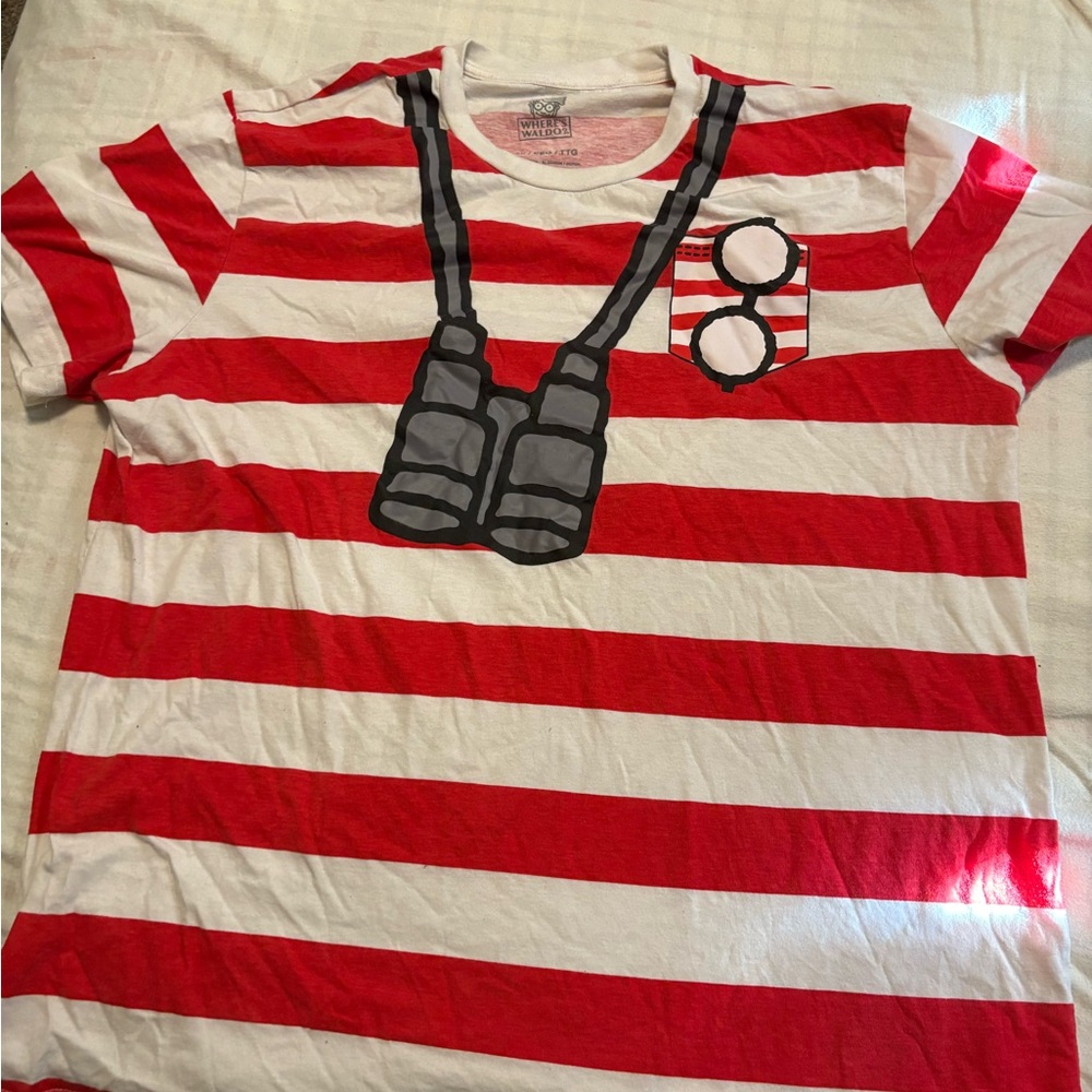 Where’s Waldo tee shirt Halloween costume